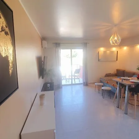 2p Neuf,centre,10 Min Plages,park,wifi,clim Appartement