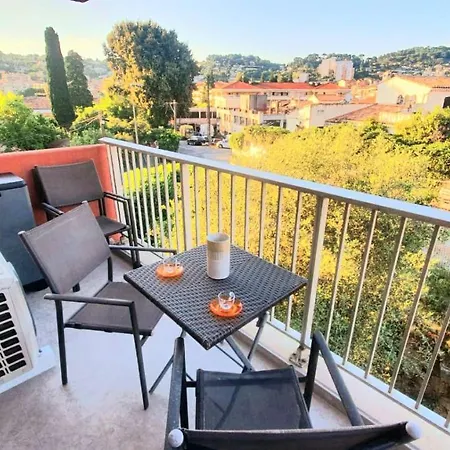 2p Neuf,centre,10 Min Plages,park,wifi,clim